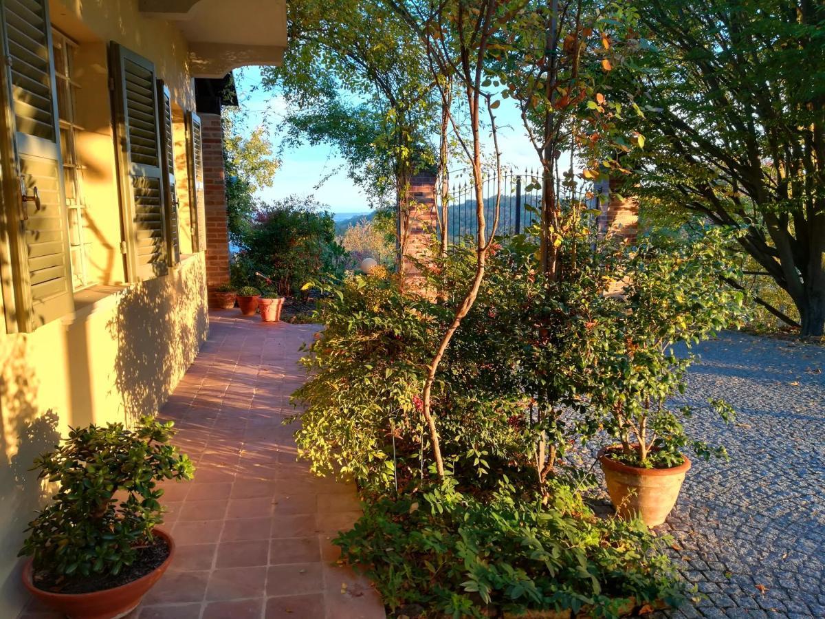 Sotto La Luna Bruna B&B Cocconato Dış mekan fotoğraf