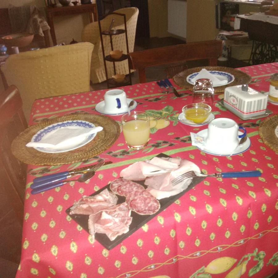 Sotto La Luna Bruna B&B Cocconato Dış mekan fotoğraf