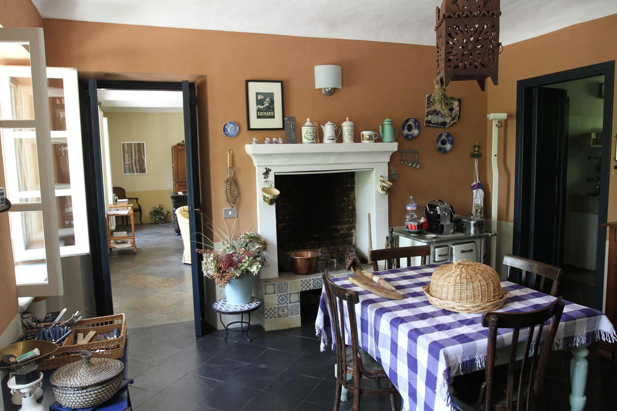 Sotto La Luna Bruna B&B Cocconato Dış mekan fotoğraf