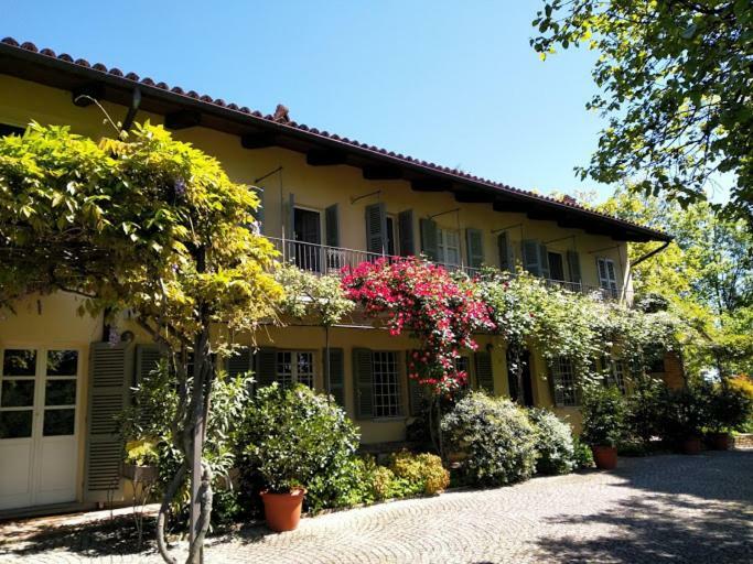 Sotto La Luna Bruna B&B Cocconato Dış mekan fotoğraf